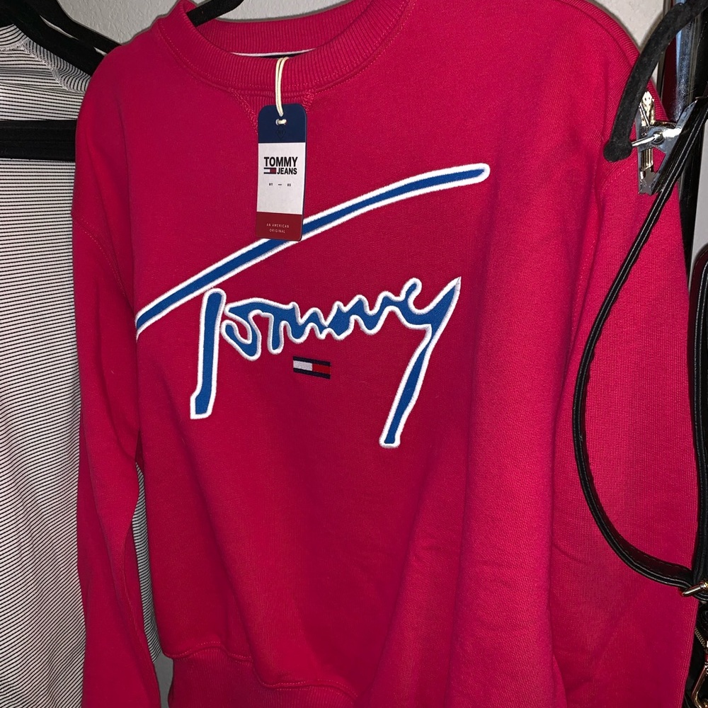 NEW, Tommy Signature Crew Sweatshirt
